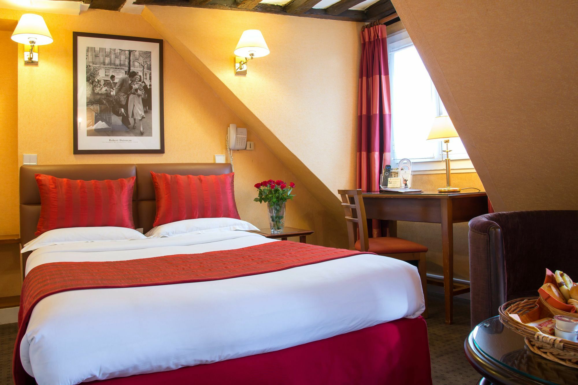 Korner Louvre Hotel Париж Екстериор снимка